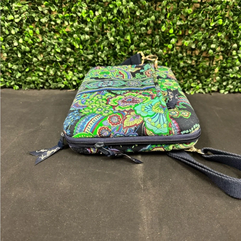 Vera Bradley Rhythm & Blues MINI Laptop Portfolio Hard Case